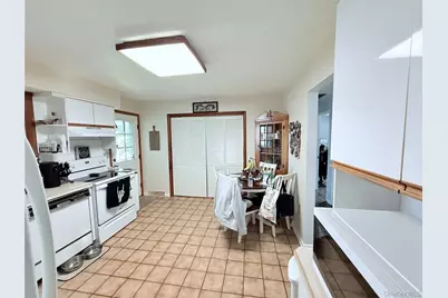 7 Richmond Road, Poughkeepsie, NY 12603 - Photo 5