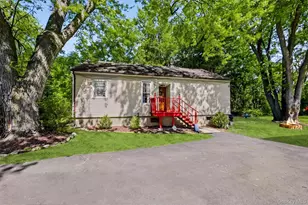 19 Hulse Ave, Middletown, NY 10940 - Photo 3