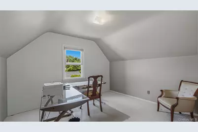 65 Stewart Avenue, Garden City, NY 11530 - Photo 9