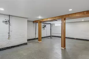 65 Stewart Ave, Garden City, NY 11530 - Photo 15