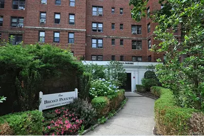 1 Broad Parkway #5R, White Plains, NY 10601 - Photo 29