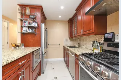 63-36 99th Street #5E, Rego Park, NY 11374 - Photo 5