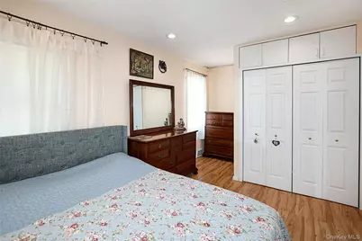 110 Franklin Avenue, East Northport, NY 11731 - Photo 11