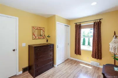 110 Franklin Avenue, East Northport, NY 11731 - Photo 13