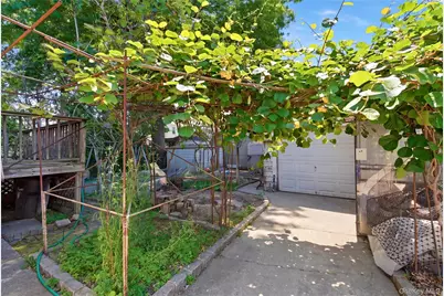 22412 92nd Avenue, Queens Village, NY 11428 - Photo 19