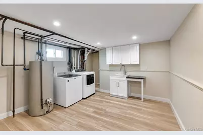 1 Pioneer Boulevard, Huntington Station, NY 11746 - Photo 33