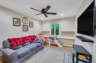 1 Pioneer Blvd, Huntington Station, NY 11746 - Photo 29