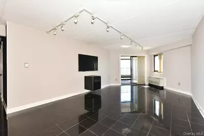 725 Miller Avenue #218, Freeport, NY 11520 - Photo 3