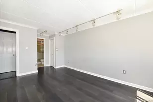725 Miller Ave, Freeport, NY 11520 - Photo 13