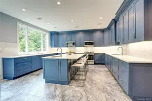 89 Regina Rd, Airmont, NY 10952 - Photo 7