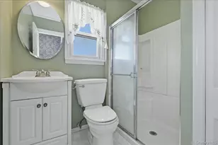 11 Moeller St, Hicksville, NY 11801 - Photo 17