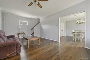 11 Moeller St, Hicksville, NY 11801 - Photo 7