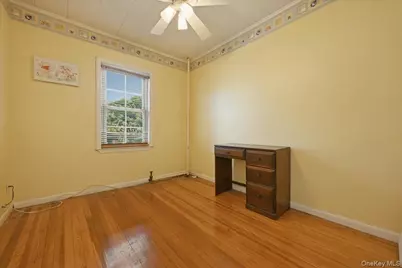 11 Moeller Street, Hicksville, NY 11801 - Photo 19