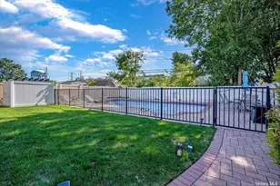 3680 Stokes Ave, Bethpage, NY 11714 - Photo 21