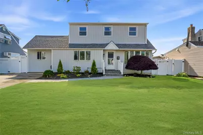 316 Philadelphia Avenue, Massapequa Park, NY 11762 - Photo 1