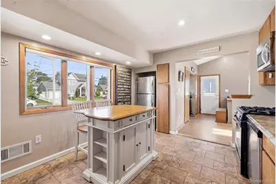 316 Philadelphia Avenue, Massapequa Park, NY 11762 - Photo 3