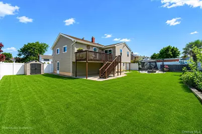 415 Elmwood Street, Islip Terrace, NY 11752 - Photo 21