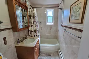 4055 Wickham Ave, Bronx, NY 10466 - Photo 23