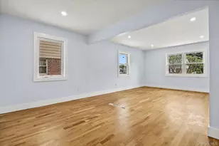27 Circle Dr, Hempstead, NY 11550 - Photo 9
