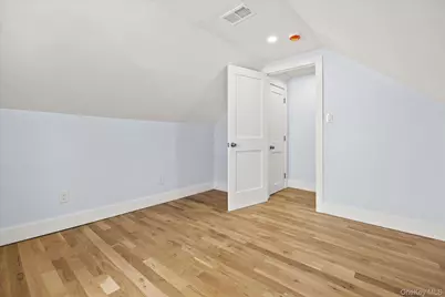 27 Circle Drive, Hempstead, NY 11550 - Photo 27