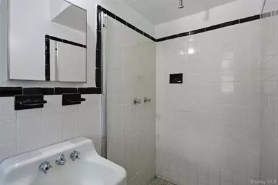 6485 Broadway #5K, Bronx, NY 10471 - Photo 13