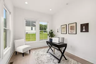 1 Levitow Ct, Dix Hills, NY 11746 - Photo 23
