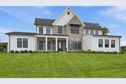 1 Levitow Court, Dix Hills, NY 11746 - Photo 1