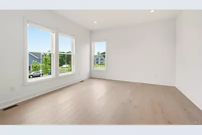 1 Levitow Court, Dix Hills, NY 11746 - Photo 41