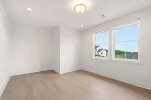 1 Levitow Ct, Dix Hills, NY 11746 - Photo 39