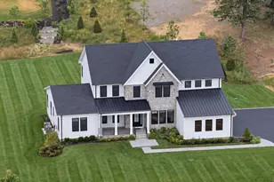 1 Levitow Ct, Dix Hills, NY 11746 - Photo 3