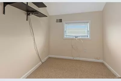 254 Arthur Street, Freeport, NY 11520 - Photo 7