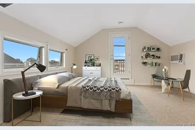 254 Arthur Street, Freeport, NY 11520 - Photo 5