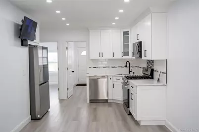 12047 144th Street, Jamaica, NY 11436 - Photo 3