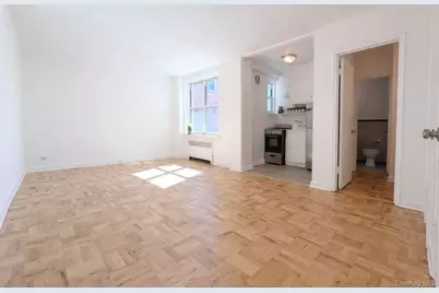 30-11 Parsons Boulevard #2T, Flushing, NY 11354 - Photo 9