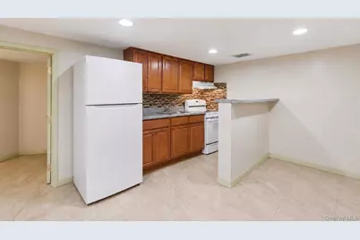 756 E 223rd Street, Bronx, NY 10466 - Photo 11