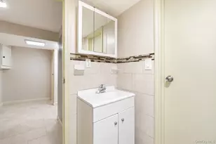 756 E 223rd St, Bronx, NY 10466 - Photo 13