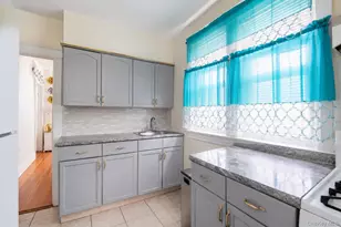 756 E 223rd St, Bronx, NY 10466 - Photo 5