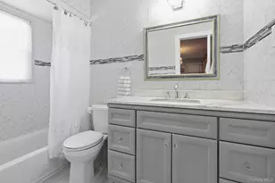 153 Davison Ave, Lynbrook, NY 11563 - Photo 19