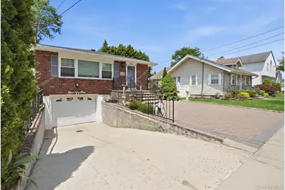 153 Davison Avenue, Lynbrook, NY 11563 - Photo 3