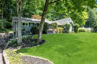 15 Deerfield Lane S, Pleasantville, NY 10570 - Photo 3