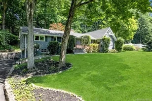 15 Deerfield Ln S, Pleasantville, NY 10570 - Photo 3