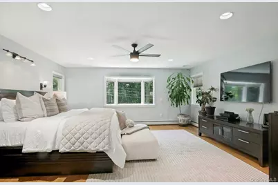15 Deerfield Lane S, Pleasantville, NY 10570 - Photo 25