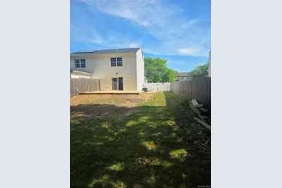 9 Trim Street, Bay Shore, NY 11706 - Photo 13
