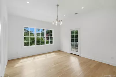 96 Shadyside Avenue, Port Washington, NY 11050 - Photo 37