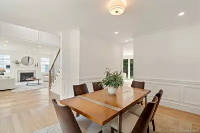 96 Shadyside Avenue, Port Washington, NY 11050 - Photo 19