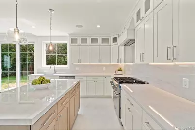 96 Shadyside Avenue, Port Washington, NY 11050 - Photo 13