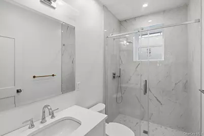 96 Shadyside Avenue, Port Washington, NY 11050 - Photo 43