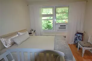 4 Stokes Rd, Yonkers, NY 10710 - Photo 13