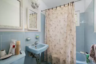 145 Arthur Ave, Floral Park, NY 11001 - Photo 13
