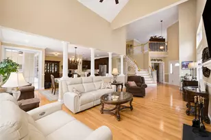 27 Toni Ct, Center Moriches, NY 11934 - Photo 7